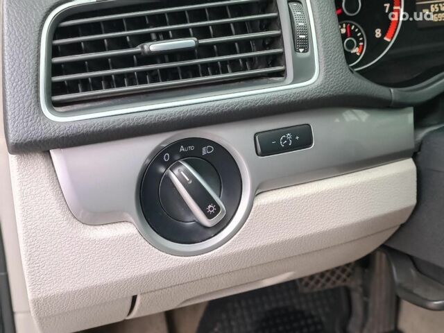 Серый Фольксваген Пассат, объемом двигателя 1.8 л и пробегом 260 тыс. км за 11490 $, фото 24 на Automoto.ua