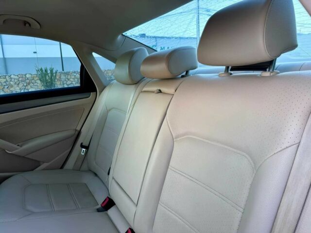 Серый Фольксваген Пассат, объемом двигателя 2.5 л и пробегом 86 тыс. км за 1900 $, фото 9 на Automoto.ua