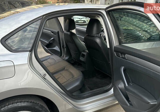 Серый Фольксваген Пассат, объемом двигателя 1.8 л и пробегом 150 тыс. км за 11200 $, фото 12 на Automoto.ua