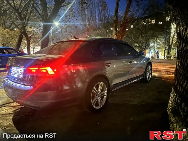 Сірий Фольксваген Пассат, об'ємом двигуна 1.8 л та пробігом 250 тис. км за 9800 $, фото 5 на Automoto.ua