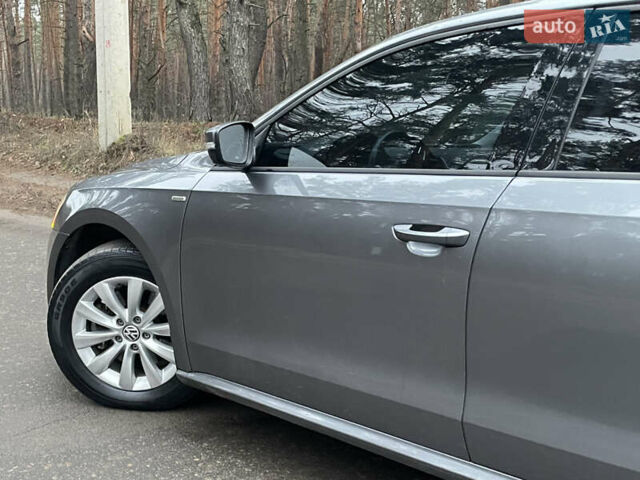 Серый Фольксваген Пассат, объемом двигателя 1.8 л и пробегом 180 тыс. км за 9999 $, фото 21 на Automoto.ua