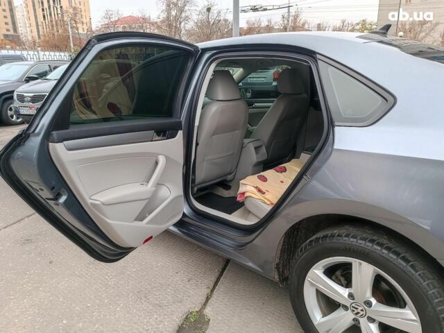 Серый Фольксваген Пассат, объемом двигателя 1.8 л и пробегом 260 тыс. км за 11490 $, фото 12 на Automoto.ua