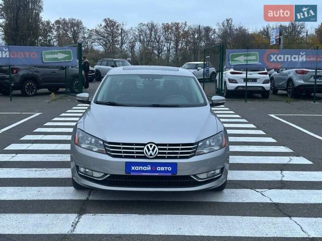 Серый Фольксваген Пассат, объемом двигателя 1.97 л и пробегом 217 тыс. км за 13000 $, фото 1 на Automoto.ua