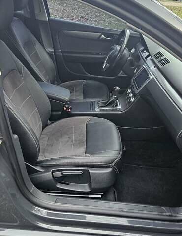 Сірий Фольксваген Пассат, об'ємом двигуна 1.6 л та пробігом 245 тис. км за 10300 $, фото 5 на Automoto.ua