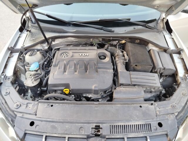 Сірий Фольксваген Пассат, об'ємом двигуна 2 л та пробігом 256 тис. км за 11100 $, фото 10 на Automoto.ua