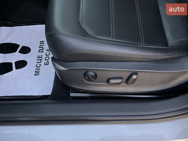 Серый Фольксваген Пассат, объемом двигателя 1.8 л и пробегом 212 тыс. км за 8900 $, фото 18 на Automoto.ua