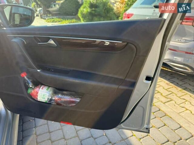 Серый Фольксваген Пассат, объемом двигателя 1.97 л и пробегом 140 тыс. км за 15000 $, фото 13 на Automoto.ua