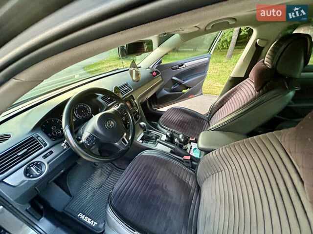 Сірий Фольксваген Пассат, об'ємом двигуна 1.8 л та пробігом 270 тис. км за 10300 $, фото 5 на Automoto.ua