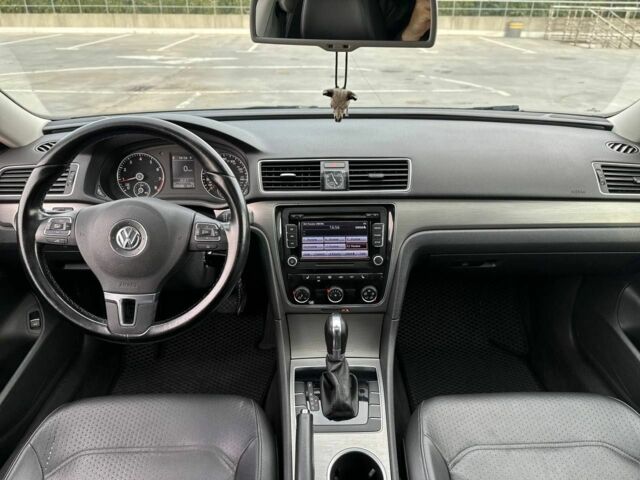 Сірий Фольксваген Пассат, об'ємом двигуна 1.8 л та пробігом 175 тис. км за 8350 $, фото 19 на Automoto.ua