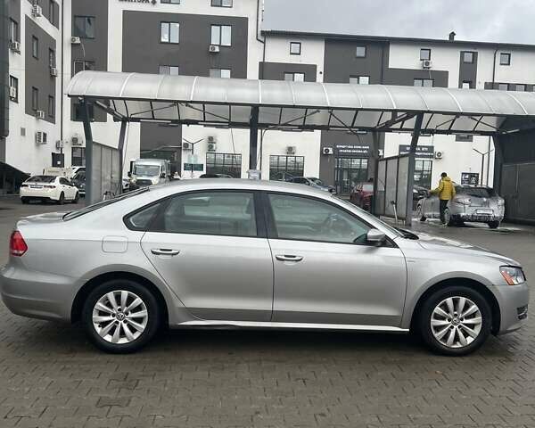 Серый Фольксваген Пассат, объемом двигателя 1.8 л и пробегом 180 тыс. км за 11700 $, фото 2 на Automoto.ua