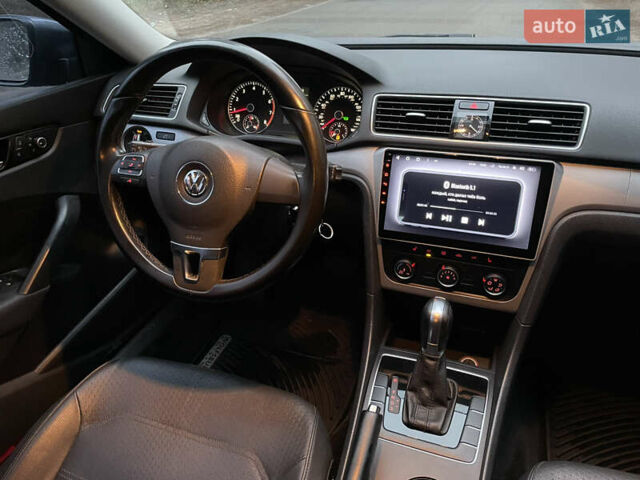 Серый Фольксваген Пассат, объемом двигателя 1.8 л и пробегом 180 тыс. км за 9999 $, фото 26 на Automoto.ua