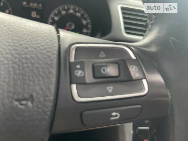 Серый Фольксваген Пассат, объемом двигателя 1.8 л и пробегом 141 тыс. км за 2300 $, фото 20 на Automoto.ua