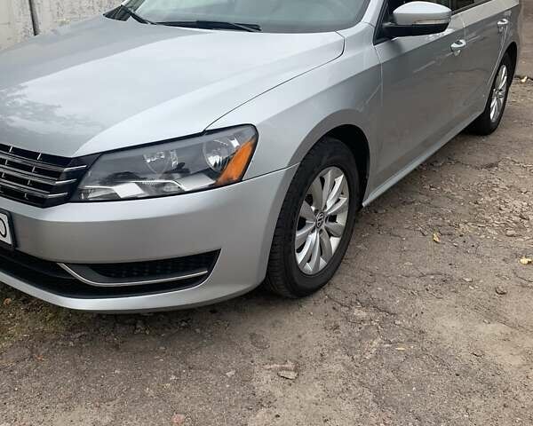 Серый Фольксваген Пассат, объемом двигателя 1.8 л и пробегом 213 тыс. км за 10600 $, фото 3 на Automoto.ua