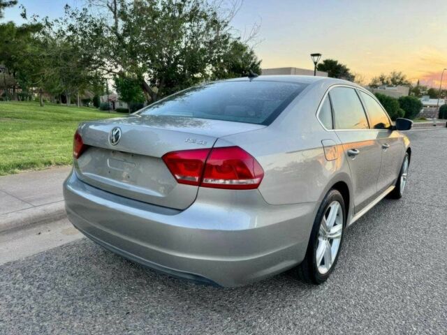 Серый Фольксваген Пассат, объемом двигателя 2.5 л и пробегом 88 тыс. км за 9000 $, фото 4 на Automoto.ua