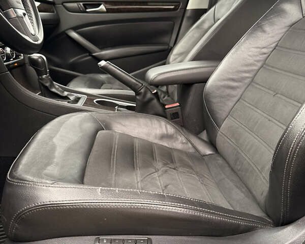 Серый Фольксваген Пассат, объемом двигателя 1.97 л и пробегом 189 тыс. км за 12200 $, фото 29 на Automoto.ua