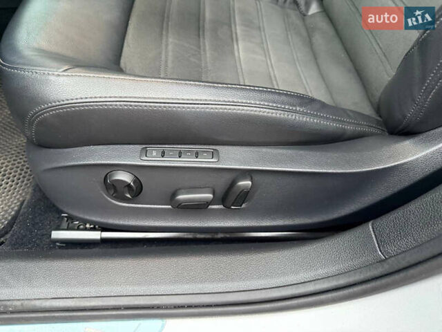 Серый Фольксваген Пассат, объемом двигателя 2 л и пробегом 110 тыс. км за 13200 $, фото 21 на Automoto.ua