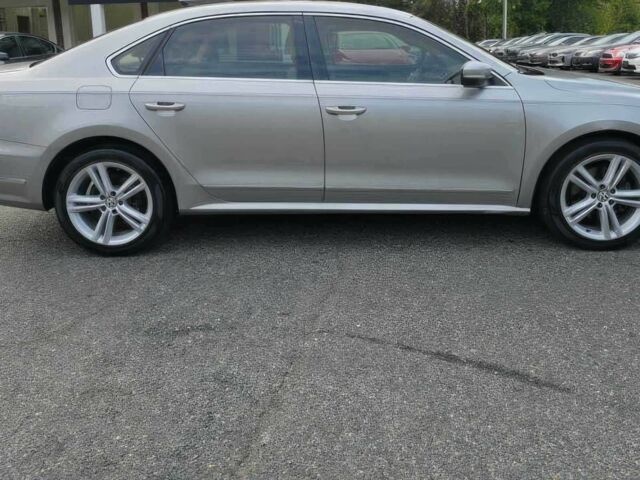 Серый Фольксваген Пассат, объемом двигателя 2 л и пробегом 83 тыс. км за 4700 $, фото 4 на Automoto.ua