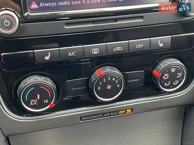 Серый Фольксваген Пассат, объемом двигателя 1.8 л и пробегом 194 тыс. км за 9790 $, фото 17 на Automoto.ua