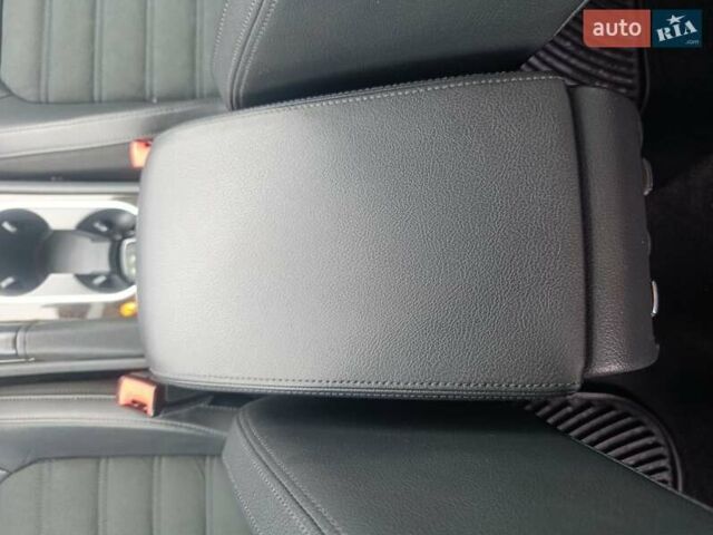 Сірий Фольксваген Пассат, об'ємом двигуна 1.97 л та пробігом 190 тис. км за 12000 $, фото 33 на Automoto.ua