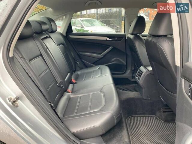 Серый Фольксваген Пассат, объемом двигателя 1.8 л и пробегом 194 тыс. км за 9790 $, фото 10 на Automoto.ua