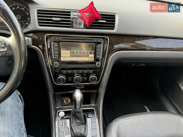 Сірий Фольксваген Пассат, об'ємом двигуна 2 л та пробігом 217 тис. км за 12600 $, фото 21 на Automoto.ua