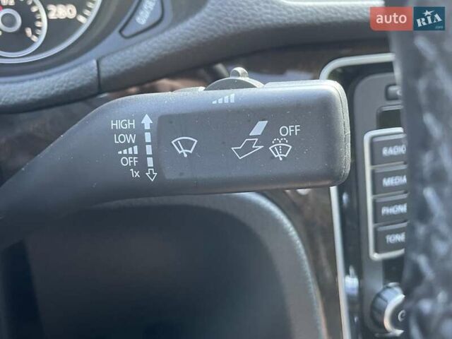 Сірий Фольксваген Пассат, об'ємом двигуна 1.97 л та пробігом 235 тис. км за 13700 $, фото 19 на Automoto.ua