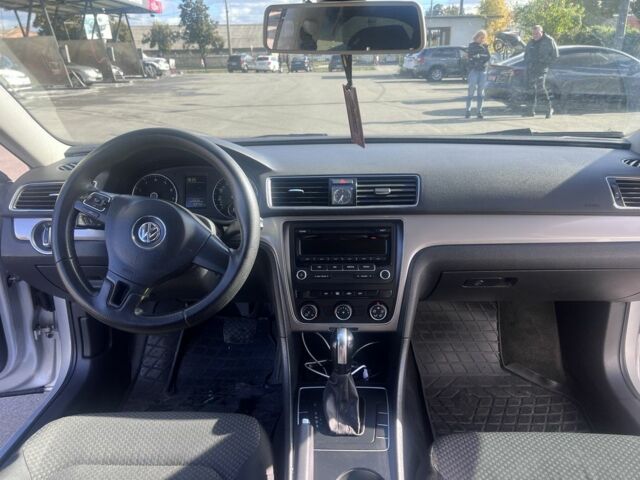 Серый Фольксваген Пассат, объемом двигателя 1.8 л и пробегом 264 тыс. км за 8200 $, фото 9 на Automoto.ua