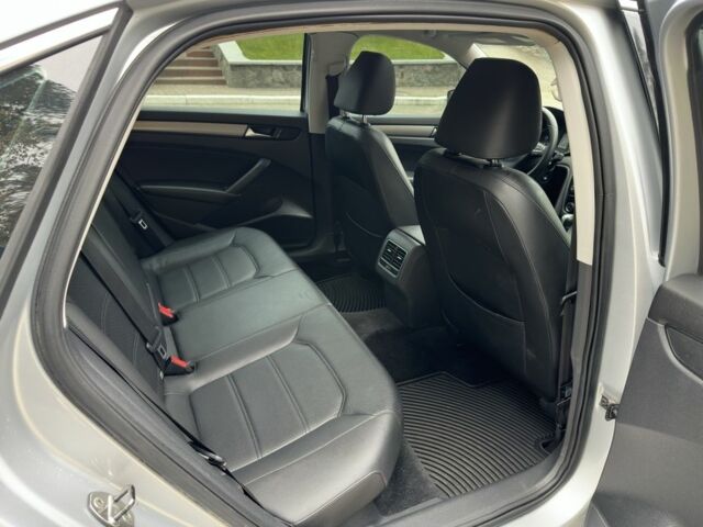 Серый Фольксваген Пассат, объемом двигателя 2 л и пробегом 180 тыс. км за 9900 $, фото 12 на Automoto.ua