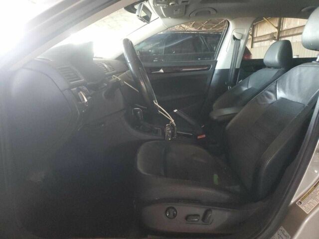 Серый Фольксваген Пассат, объемом двигателя 2 л и пробегом 184 тыс. км за 1500 $, фото 6 на Automoto.ua