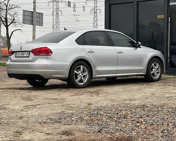 Серый Фольксваген Пассат, объемом двигателя 1.8 л и пробегом 184 тыс. км за 7999 $, фото 3 на Automoto.ua