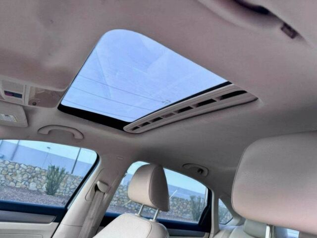 Серый Фольксваген Пассат, объемом двигателя 2.5 л и пробегом 86 тыс. км за 4100 $, фото 9 на Automoto.ua