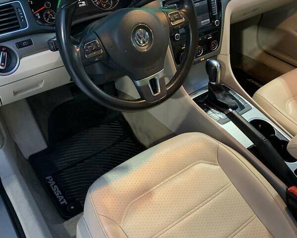 Сірий Фольксваген Пассат, об'ємом двигуна 1.8 л та пробігом 128 тис. км за 11700 $, фото 22 на Automoto.ua