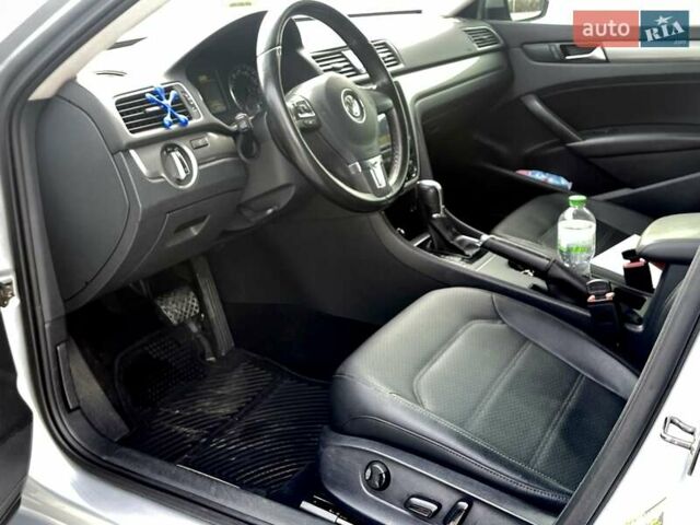 Сірий Фольксваген Пассат, об'ємом двигуна 1.8 л та пробігом 182 тис. км за 9500 $, фото 15 на Automoto.ua