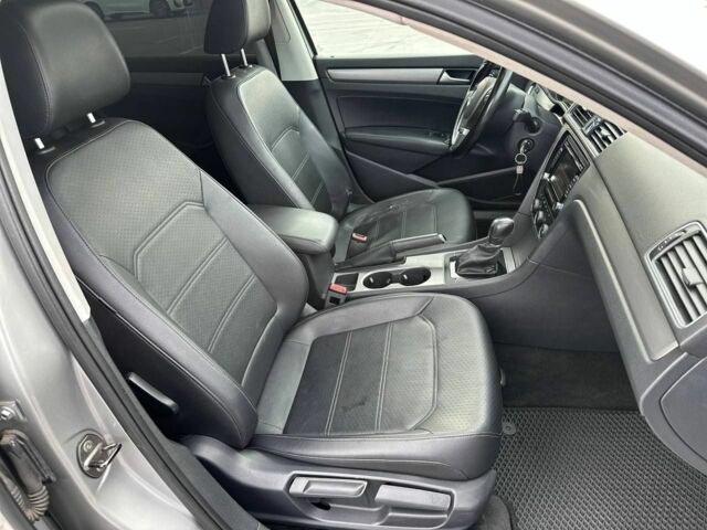 Сірий Фольксваген Пассат, об'ємом двигуна 1.8 л та пробігом 175 тис. км за 8350 $, фото 18 на Automoto.ua