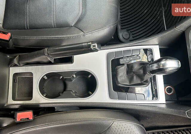 Серый Фольксваген Пассат, объемом двигателя 1.8 л и пробегом 150 тыс. км за 11200 $, фото 16 на Automoto.ua