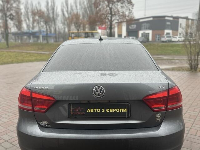 Сірий Фольксваген Пассат, об'ємом двигуна 0 л та пробігом 299 тис. км за 9500 $, фото 19 на Automoto.ua