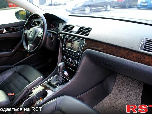 Серый Фольксваген Пассат, объемом двигателя 2 л и пробегом 235 тыс. км за 13700 $, фото 11 на Automoto.ua