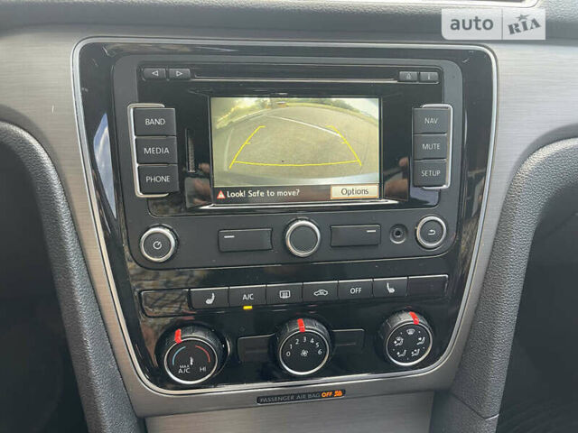 Серый Фольксваген Пассат, объемом двигателя 1.8 л и пробегом 141 тыс. км за 2300 $, фото 23 на Automoto.ua