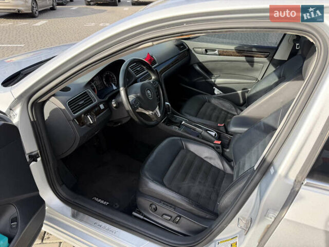 Сірий Фольксваген Пассат, об'ємом двигуна 2 л та пробігом 217 тис. км за 12600 $, фото 16 на Automoto.ua