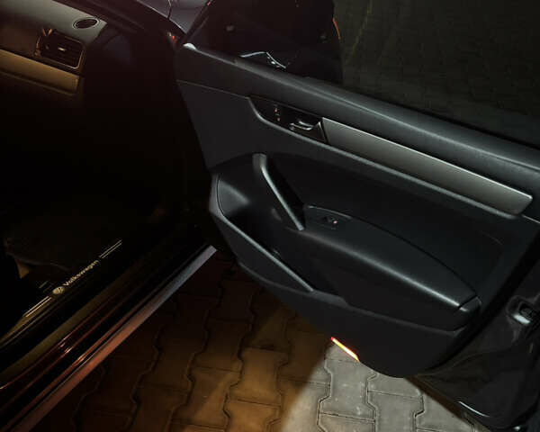 Сірий Фольксваген Пассат, об'ємом двигуна 1.8 л та пробігом 201 тис. км за 9500 $, фото 14 на Automoto.ua