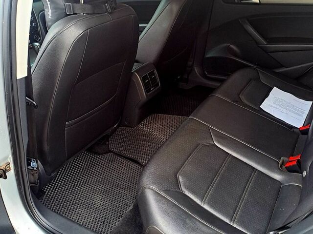 Серый Фольксваген Пассат, объемом двигателя 1.8 л и пробегом 124 тыс. км за 10500 $, фото 9 на Automoto.ua