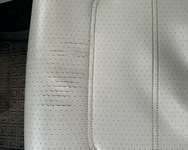 Серый Фольксваген Пассат, объемом двигателя 1.8 л и пробегом 185 тыс. км за 11300 $, фото 4 на Automoto.ua