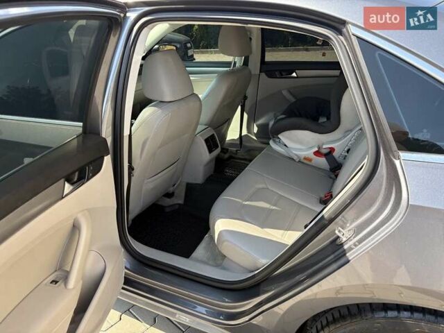 Сірий Фольксваген Пассат, об'ємом двигуна 1.97 л та пробігом 170 тис. км за 12600 $, фото 9 на Automoto.ua