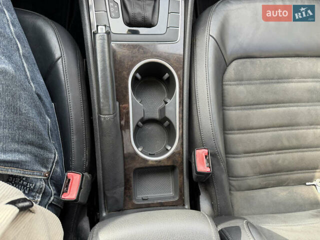 Сірий Фольксваген Пассат, об'ємом двигуна 2 л та пробігом 217 тис. км за 12600 $, фото 25 на Automoto.ua