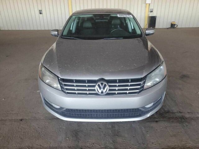 Серый Фольксваген Пассат, объемом двигателя 2 л и пробегом 184 тыс. км за 1500 $, фото 4 на Automoto.ua