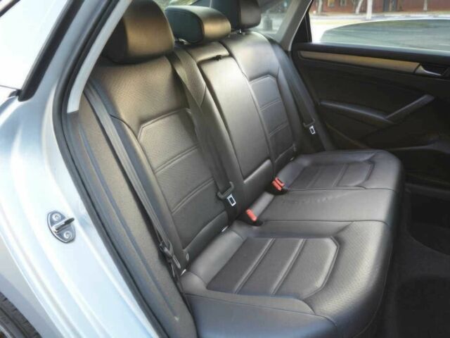 Серый Фольксваген Пассат, объемом двигателя 2 л и пробегом 82 тыс. км за 7800 $, фото 10 на Automoto.ua