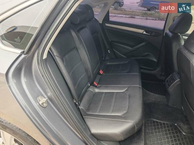 Сірий Фольксваген Пассат, об'ємом двигуна 1.8 л та пробігом 130 тис. км за 10999 $, фото 23 на Automoto.ua