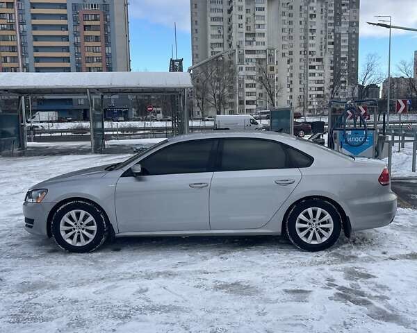 Серый Фольксваген Пассат, объемом двигателя 1.8 л и пробегом 222 тыс. км за 9500 $, фото 7 на Automoto.ua