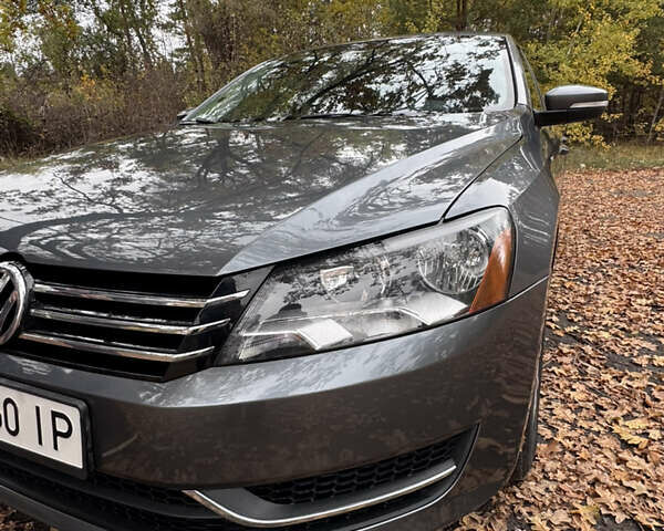 Серый Фольксваген Пассат, объемом двигателя 1.8 л и пробегом 197 тыс. км за 10499 $, фото 2 на Automoto.ua