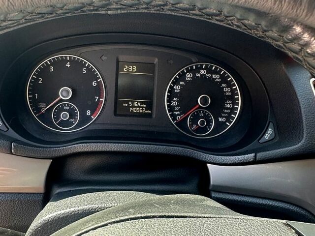 Сірий Фольксваген Пассат, об'ємом двигуна 1.8 л та пробігом 226 тис. км за 9000 $, фото 6 на Automoto.ua